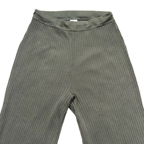 Aritzia Olive Flare Pants - Picture 3 of 11